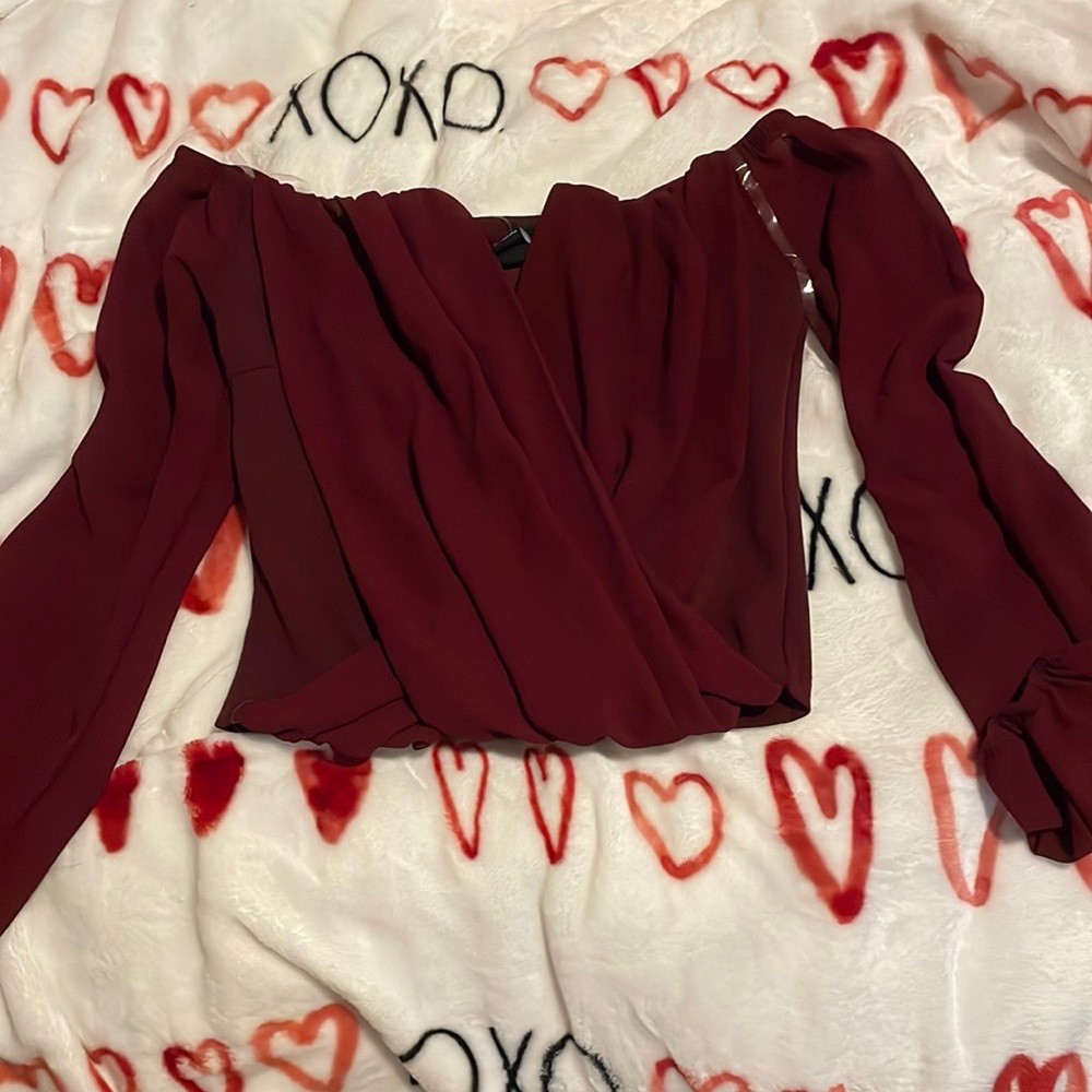 Off the shoulder burgundy Windsor top
